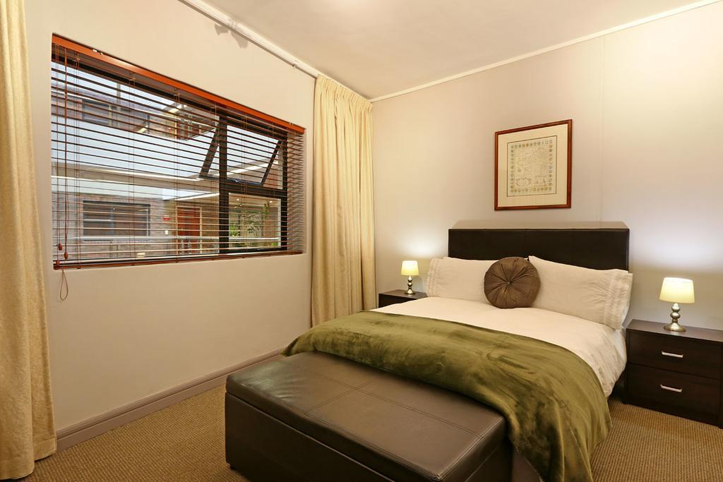 เดอะร็อกเวลล์ ลักชัวรี สวีท Aparthotel เคปทาวน์ ภายนอก รูปภาพ