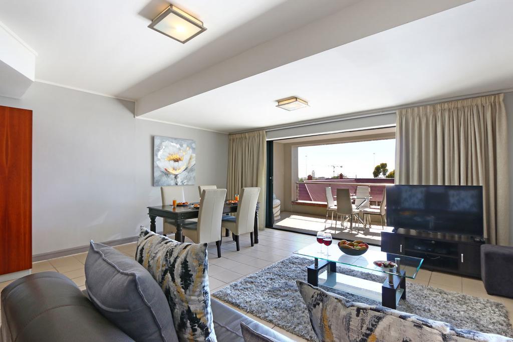 เดอะร็อกเวลล์ ลักชัวรี สวีท Aparthotel เคปทาวน์ ภายนอก รูปภาพ
